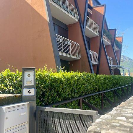 B&B Resilienza - Camera Privata Con Bagno Lecco Buitenkant foto